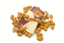 Nesbel Seife Mandel – weich & cremig | Glycerin & Ziegenmilch