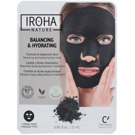 IROHA NATURE Entgiftende und feuchtigkeitsspendende Holzkohle-Maske