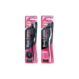 Forhans Black4White Zahnbürste mit aufhellender Wirkung