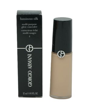 Giorgio Armani luminous silk multi-purpose glow concealer 4