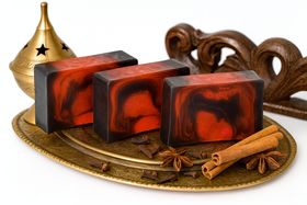 Nesbel Seife Schwarzer Mond – mystisch & frisch | Glycerin & Ziegenmilch