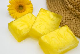 Nesbel Seife Sonne – warm & hellfrisch | Glycerin & Ziegenmilch