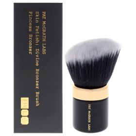 Skin Fetish Divine Bronzer Pinsel von Pat Mcgrath Labs for Women
