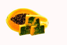 Nesbel Seife Papaya – exotisch & fruchtig | Glycerin & Ziegenmilch