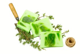 Nesbel Seife Grüner Garten – frisch & krautig | Glycerin & Ziegenmilch