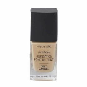 Wet n Wild Photo Focus Foundation Dewy Soft Beige