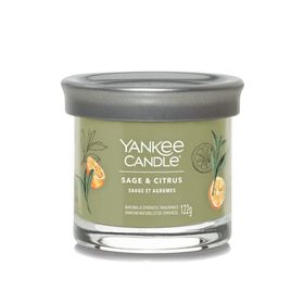 Duftkerze Signature Becher klein Sage & Citrus