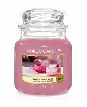 Yankee Candle Dufktkerze Sweet Plum Sake Medium Jar