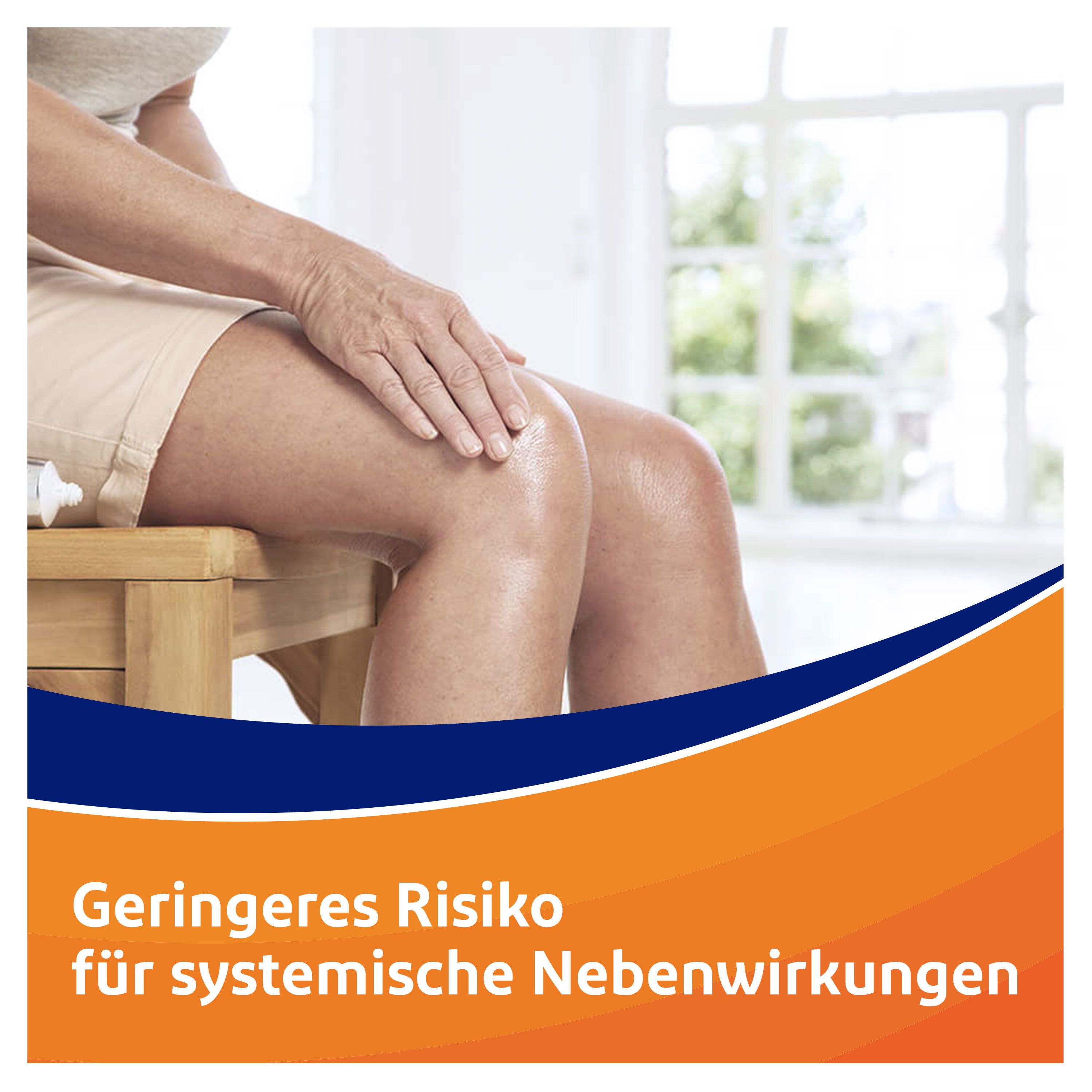 Person sitzt mit angewinkeltem Bein. Text: Geringeres Risiko für systemische Nebenwirkungen. Logo nicht sichtbar.