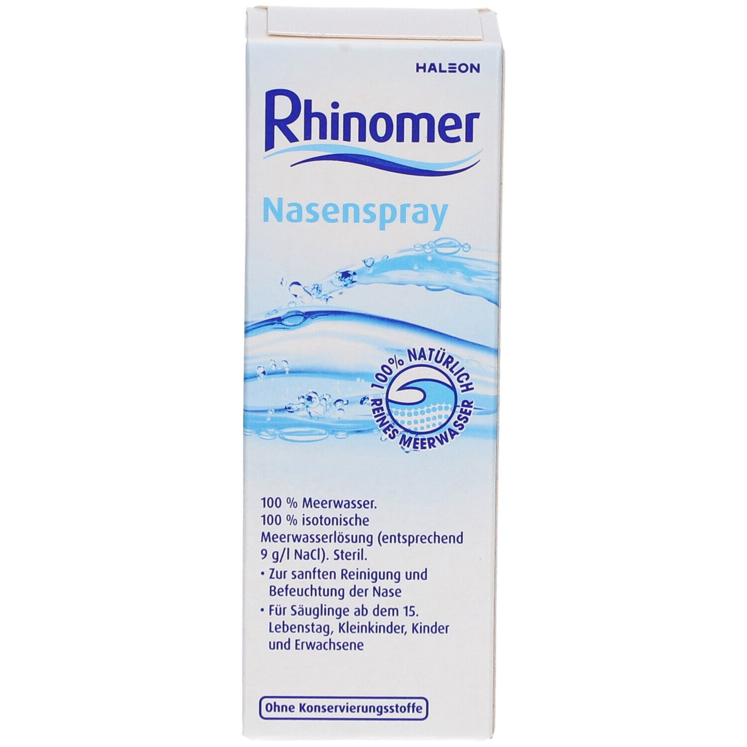 Rhinomer Nasenspray-Verpackung. Weißer Karton mit blauer Wellen-Grafik. Text: Rhinomer, Nasenspray, 100% Meerwasser, steril.