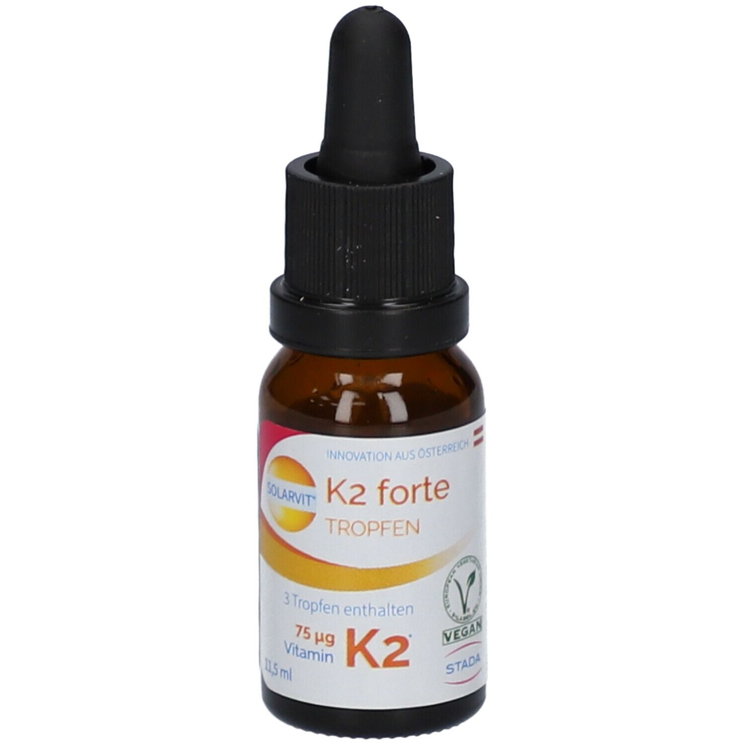 Braune Glasflasche mit schwarzem Tropfer. Aufschrift: Solarvit K2 forte Tropfen, Vegan-Siegel, 75 µg Vitamin K2.
