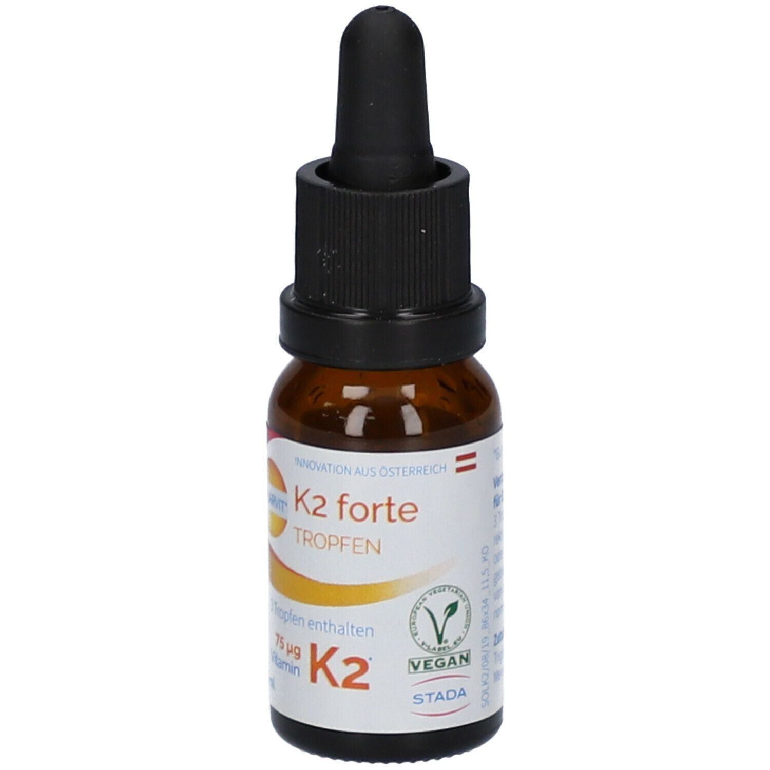 Braune Glasflasche mit schwarzem Tropfer. Aufschrift: Solarvit K2 forte Tropfen, Vegan-Siegel, 75 µg Vitamin K2.