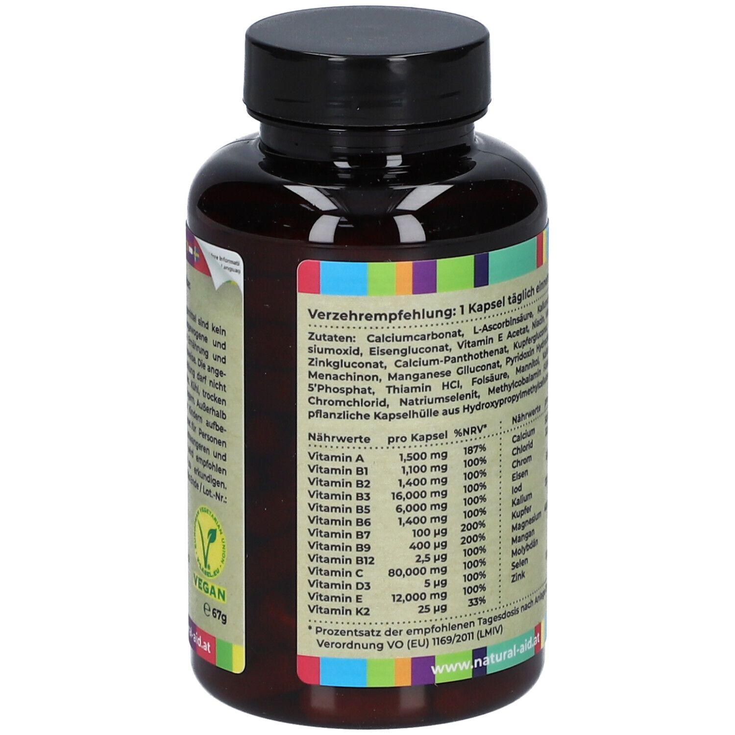 Rückseite einer braunen Flasche mit schwarzem Deckel. Enthält Inhaltsstoffe und Nährwertangaben. Vegan-Siegel. Marke: natural aid.