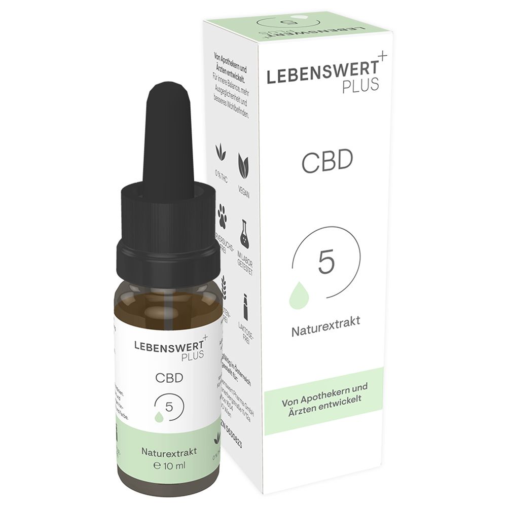 Braune Glasflasche mit schwarzem Tropfer und weißer Schachtel. Aufkleber und Schachtel mit LEBENSWERT+ PLUS CBD 5.