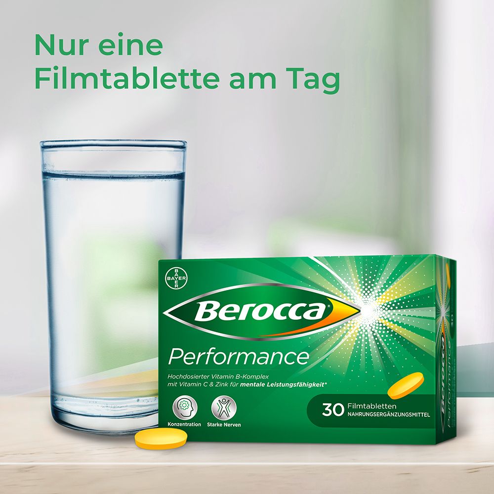 Glas Wasser, Schachtel Berocca Performance und Tablette. Text: Nur eine Filmtablette am Tag.