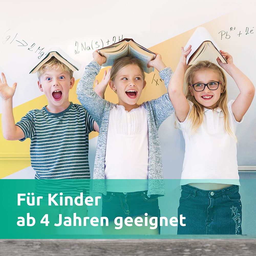 Drei Kinder mit Büchern auf dem Kopf. Text: "Für Kinder ab 4 Jahren geeignet".
