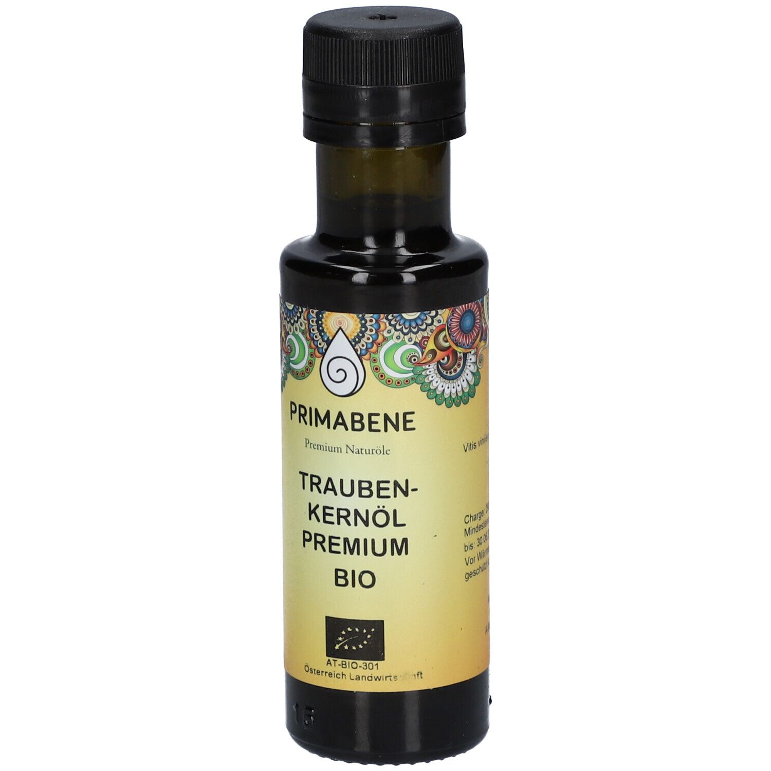 Braunglasflasche mit schwarzem Deckel. Etikett mit PRIMABENE, Traubenkernöl Premium Bio, Bio-Siegel.