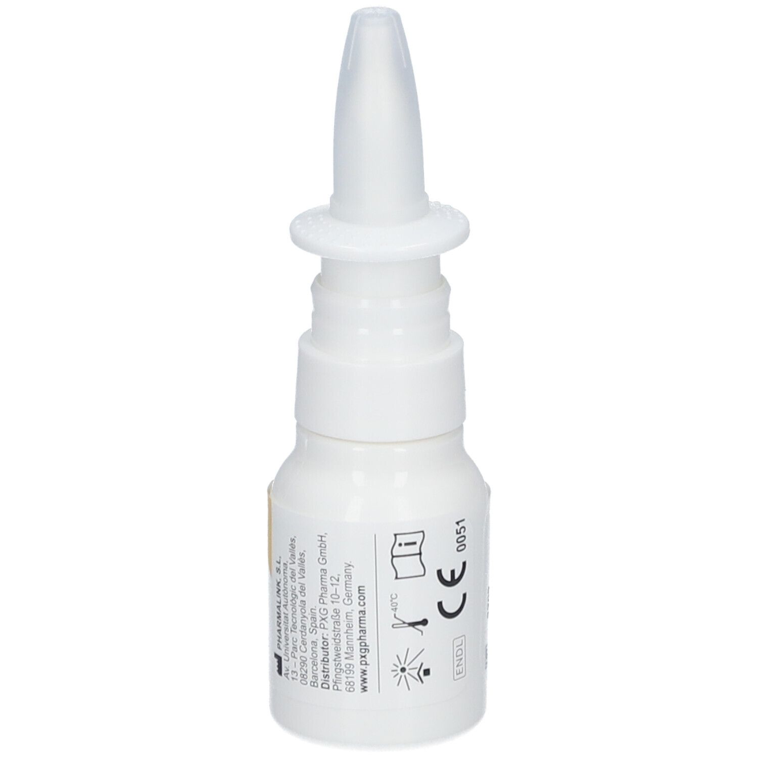 Weiße Nasenspray-Flasche mit Sprühkopf. Aufdrucke: CE-Kennzeichnung, Piktogramme. Herstellerinformationen.