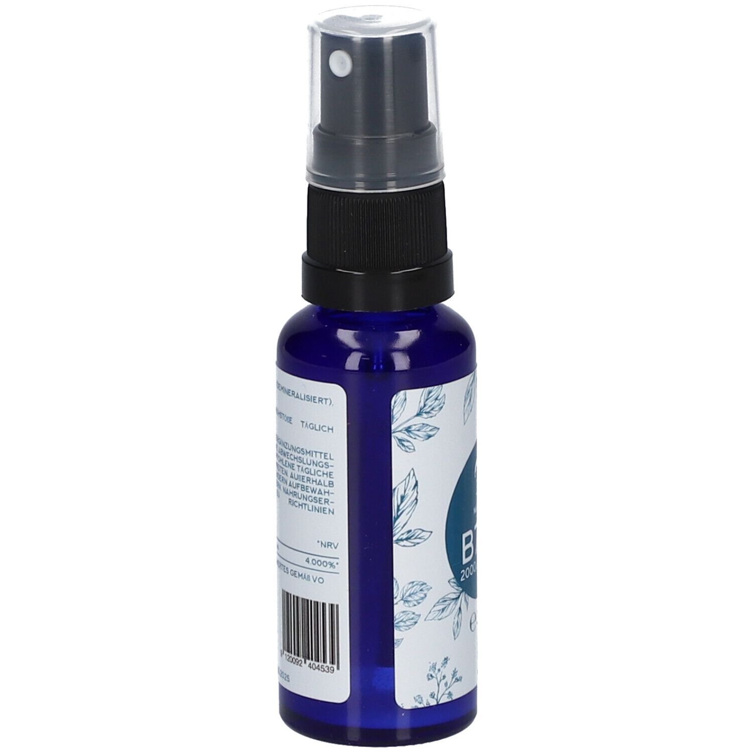 Blaue Flasche mit Sprühkopf. Rückseite mit Text und Barcode. Produktinformationen und Inhaltsstoffe auf weißem Etikett.