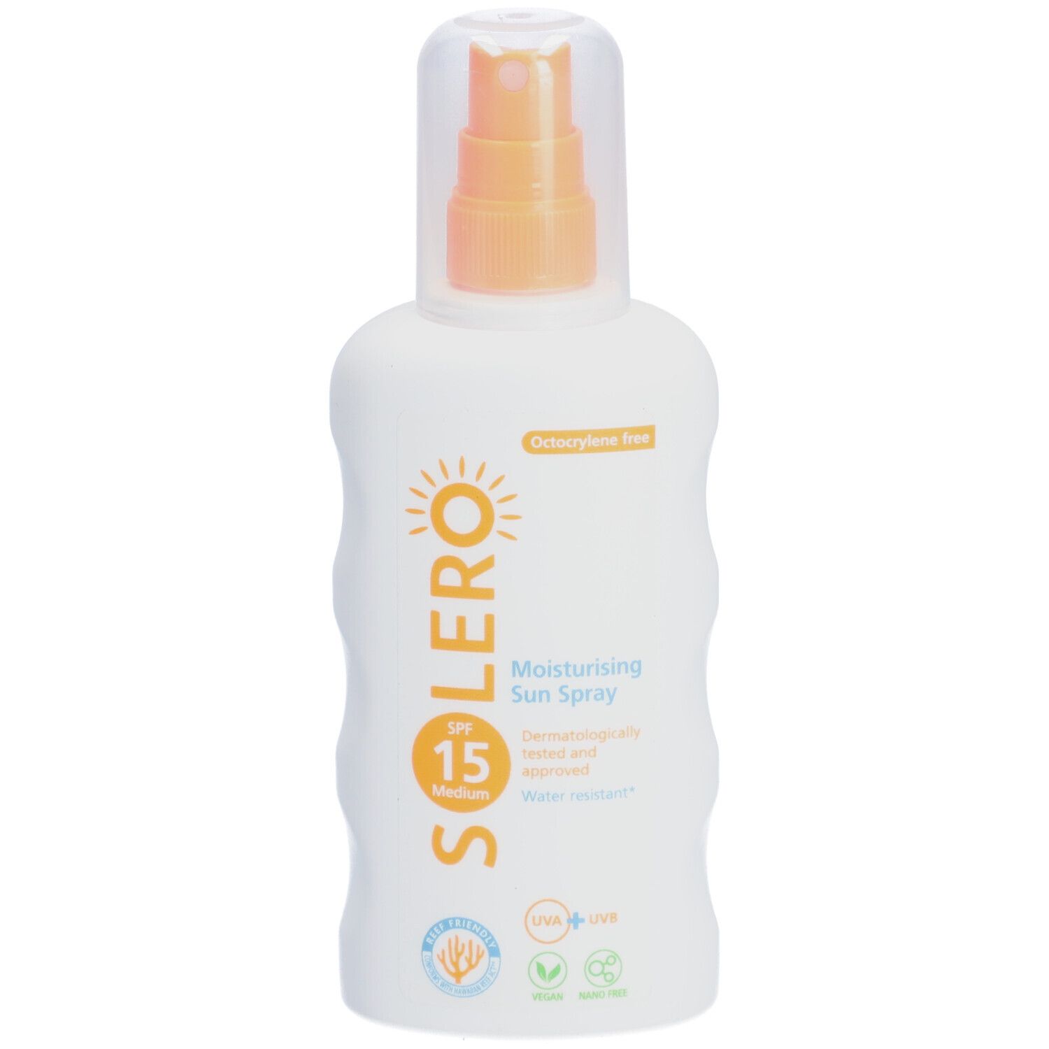 Weiße Flasche mit Sprühkopf. Aufschrift SOLERO, Moisturising Sun Spray SPF15. Dermatologisch getestet. Wasserfest.