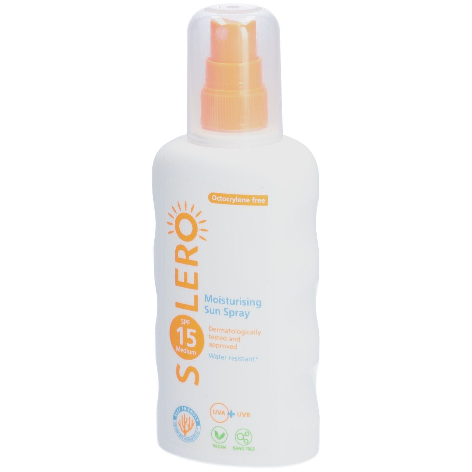 Weiße Flasche mit Sprühkopf. Aufschrift SOLERO, Moisturising Sun Spray SPF15. Dermatologisch getestet. Wasserfest.