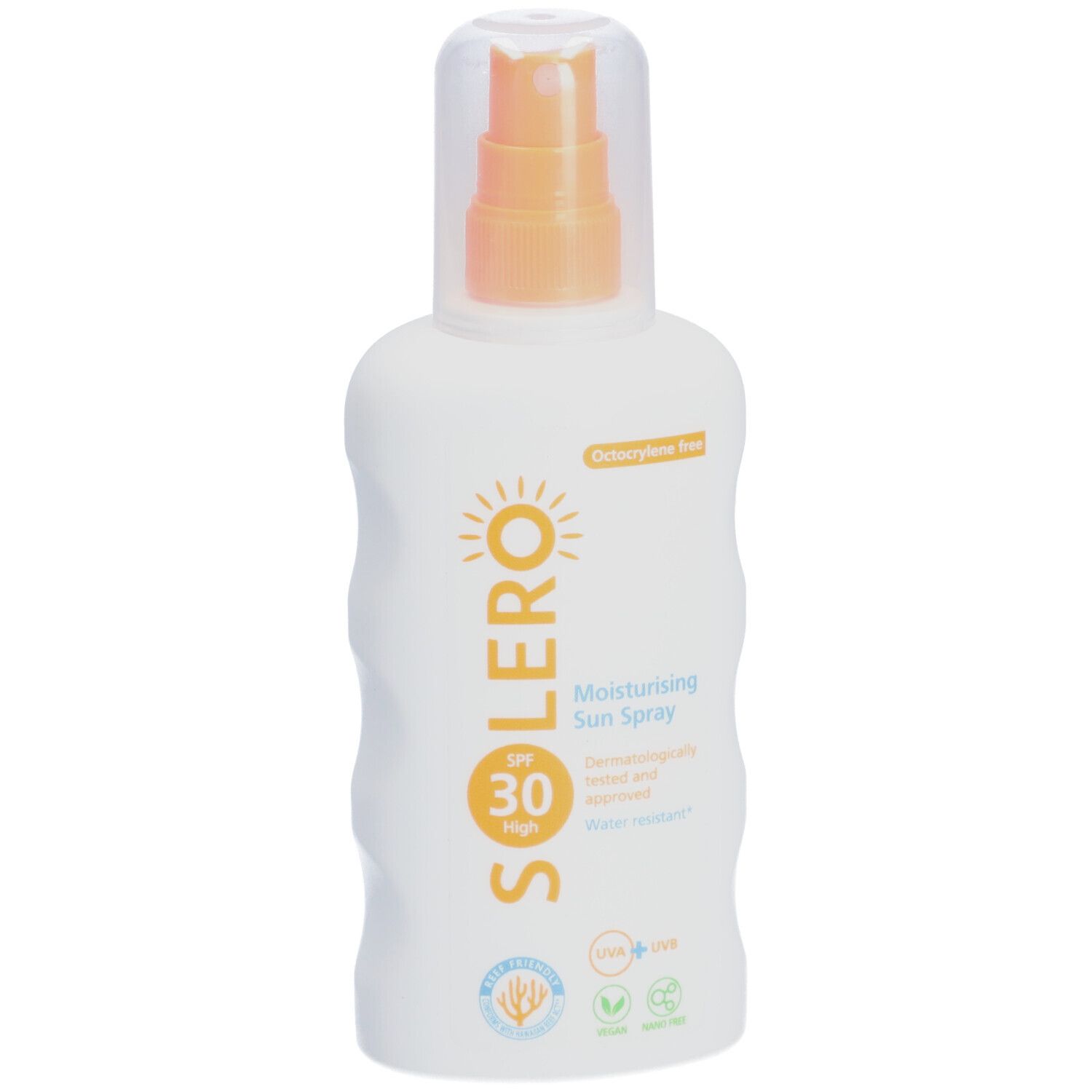 Weiße Flasche mit Sprühkopf. Aufschrift SOLERO, SPF 30, feuchtigkeitsspendendes Sonnenspray. Transparente Kappe.