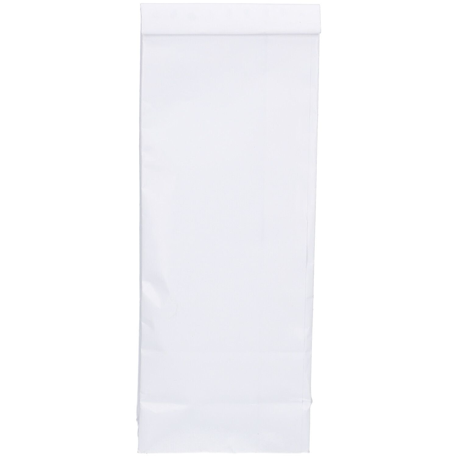 Weiße, rechteckige Verpackung, gefaltet am oberen Ende. Vorderseite glatt, ohne erkennbare Merkmale.