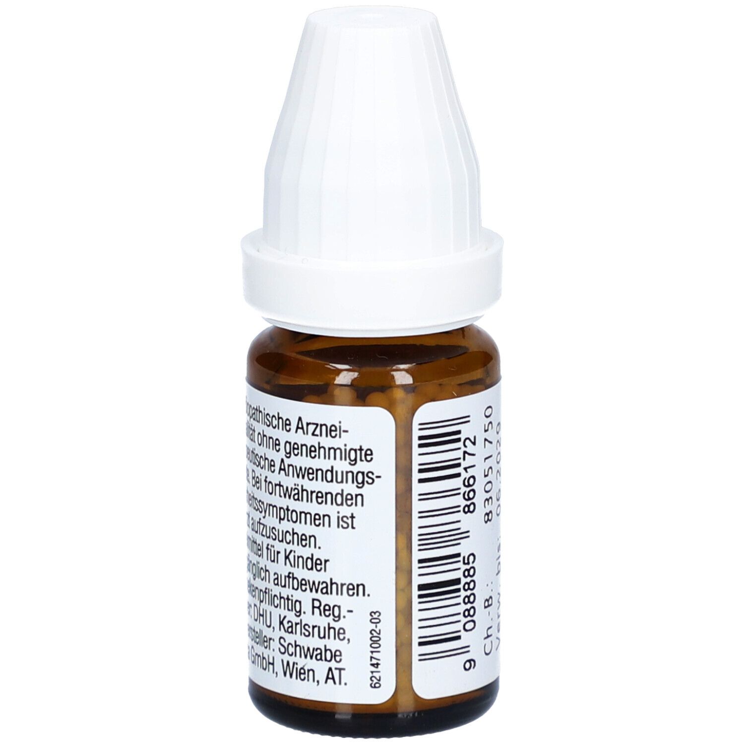 Braune Glasflasche mit weißem Deckel. Etikett mit Text über homöopathische Arzneimittel und Hersteller.