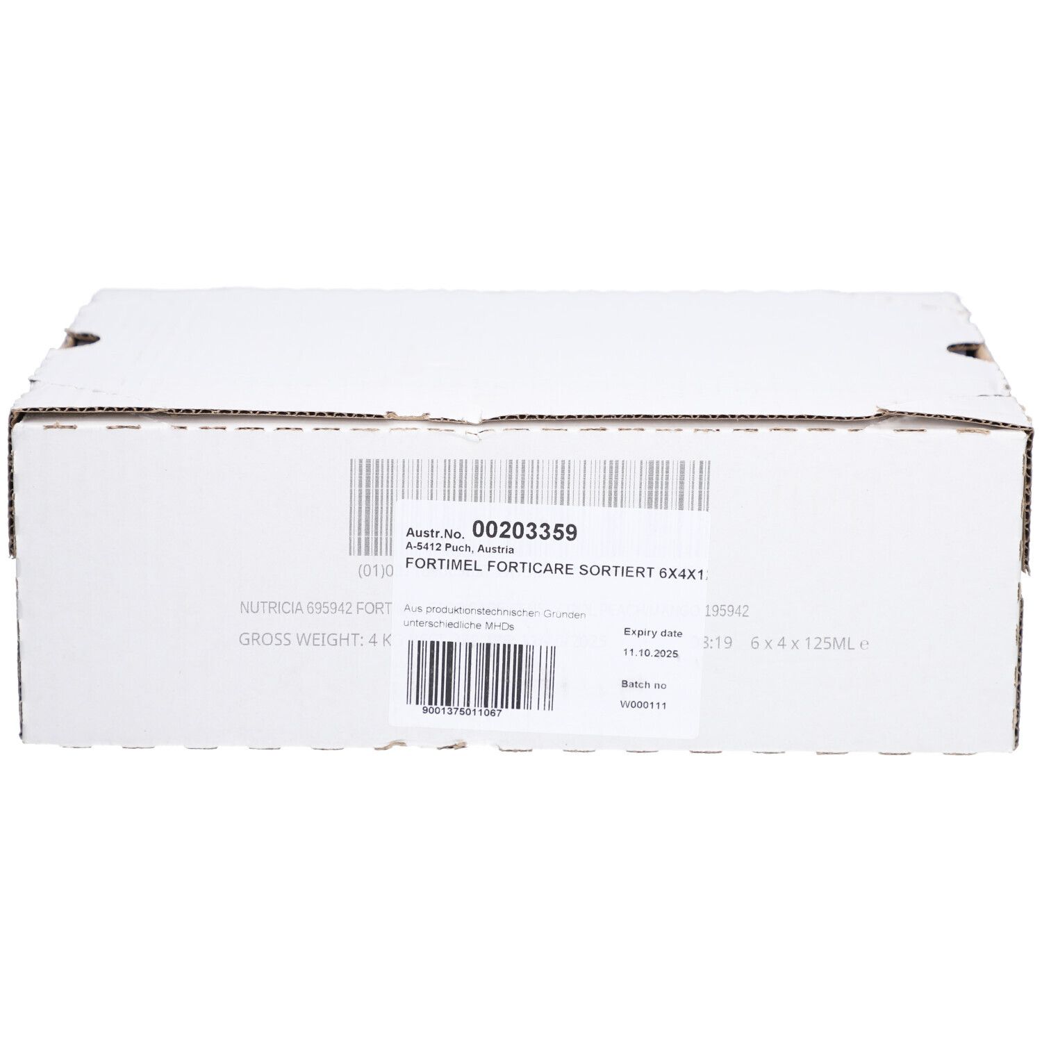 Karton mit Produktinformationen. Aufschrift: FORTIMEL FORTICARE SORTIERT 6X4X1. Barcode und Chargennummer.