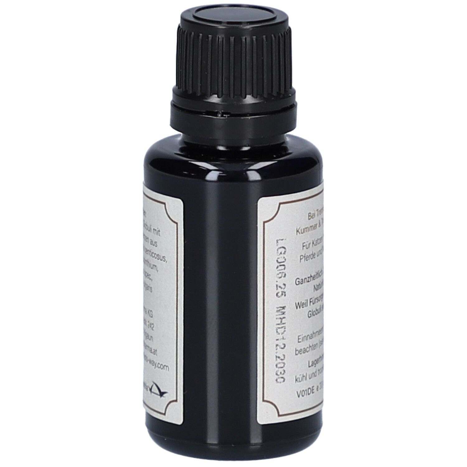 Braune Glasflasche mit schwarzem Deckel. Etikett mit Text und Inhaltsstoffen. MHD 12.2030.