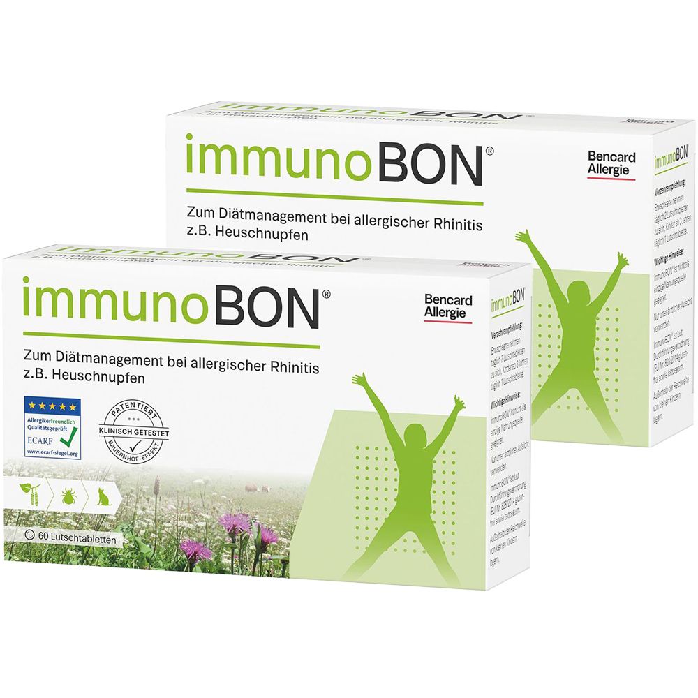 Zwei Schachteln immunoBON. Aufschrift: Zum Diätmanagement bei allergischer Rhinitis z.B. Heuschnupfen. Bencard Allergie Logo.