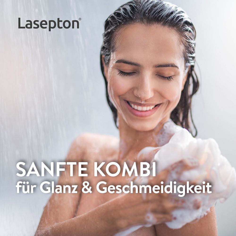 Frau unter der Dusche mit Schaum, Lasepton Care.