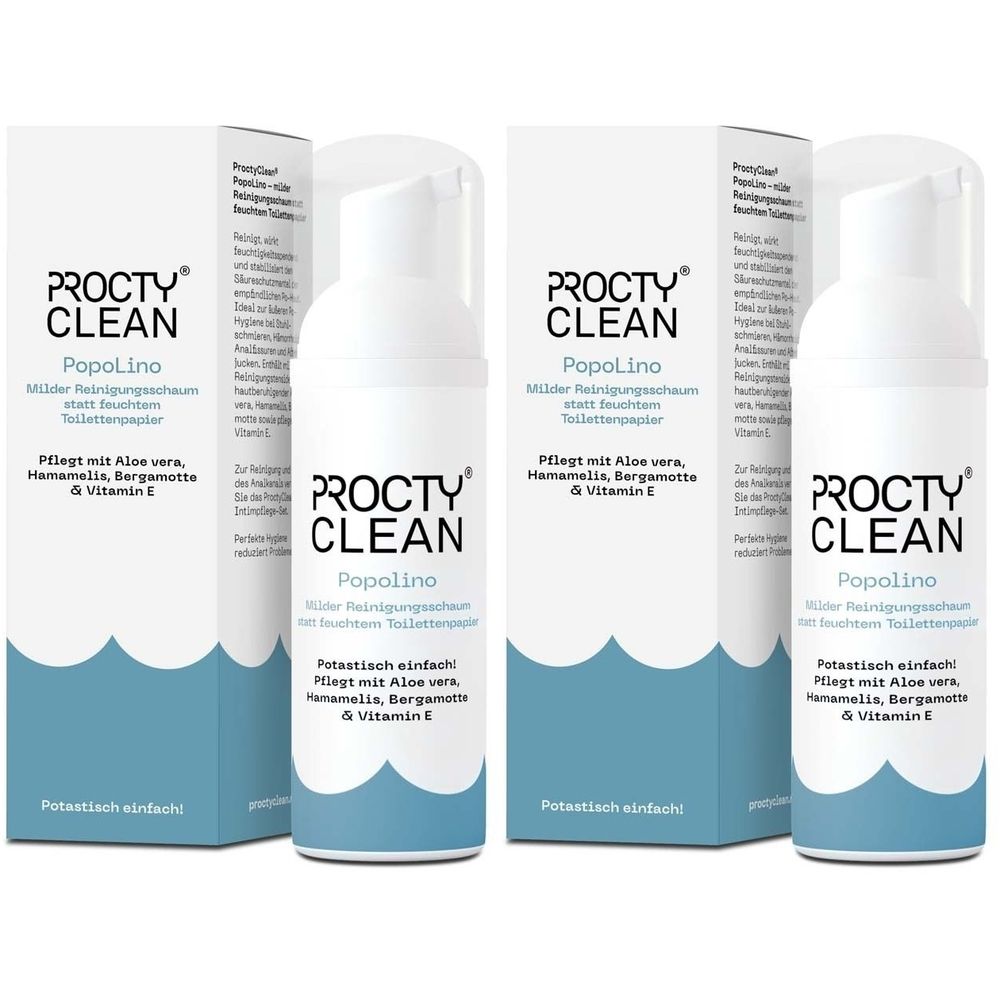 Mehrere Flaschen und Verpackungen von ProctyClean Popolino Reinigungsschaum. Weiße Flaschen mit blauem Etikett und Schriftzug.