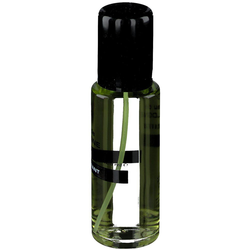 Deo Cologne Fraver Vapo Cap. Flacon cylindrique avec bouchon noir. Liquide vert visible. Vaporisateur. Texte: Fraver, Déodorant.