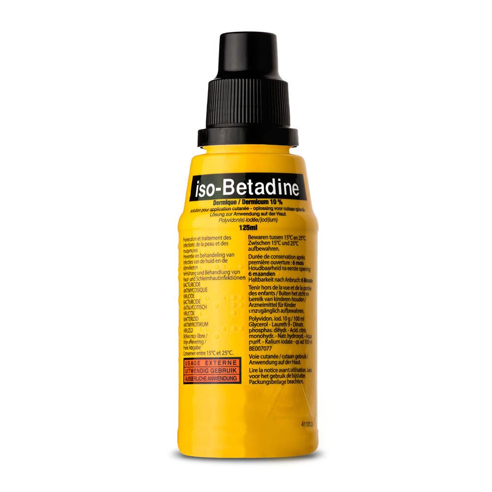 Gele fles iso-Betadine® Dermicum 10%. Zwarte dop. Productinformatie op het etiket.