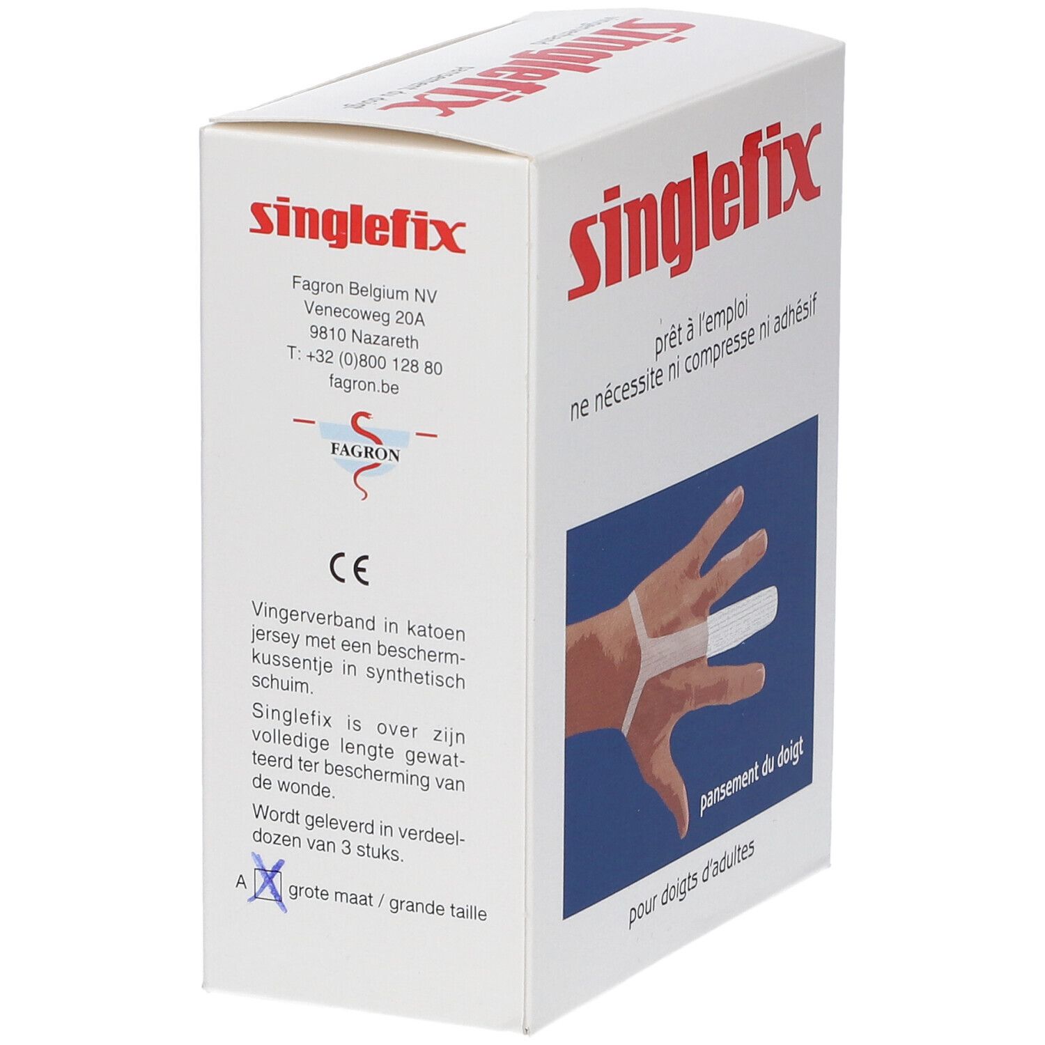 Boîte de Singlefix. Inscription "Singlefix", illustration d'une main avec pansement doigt. Textes en français et néerlandais. Marque CE.