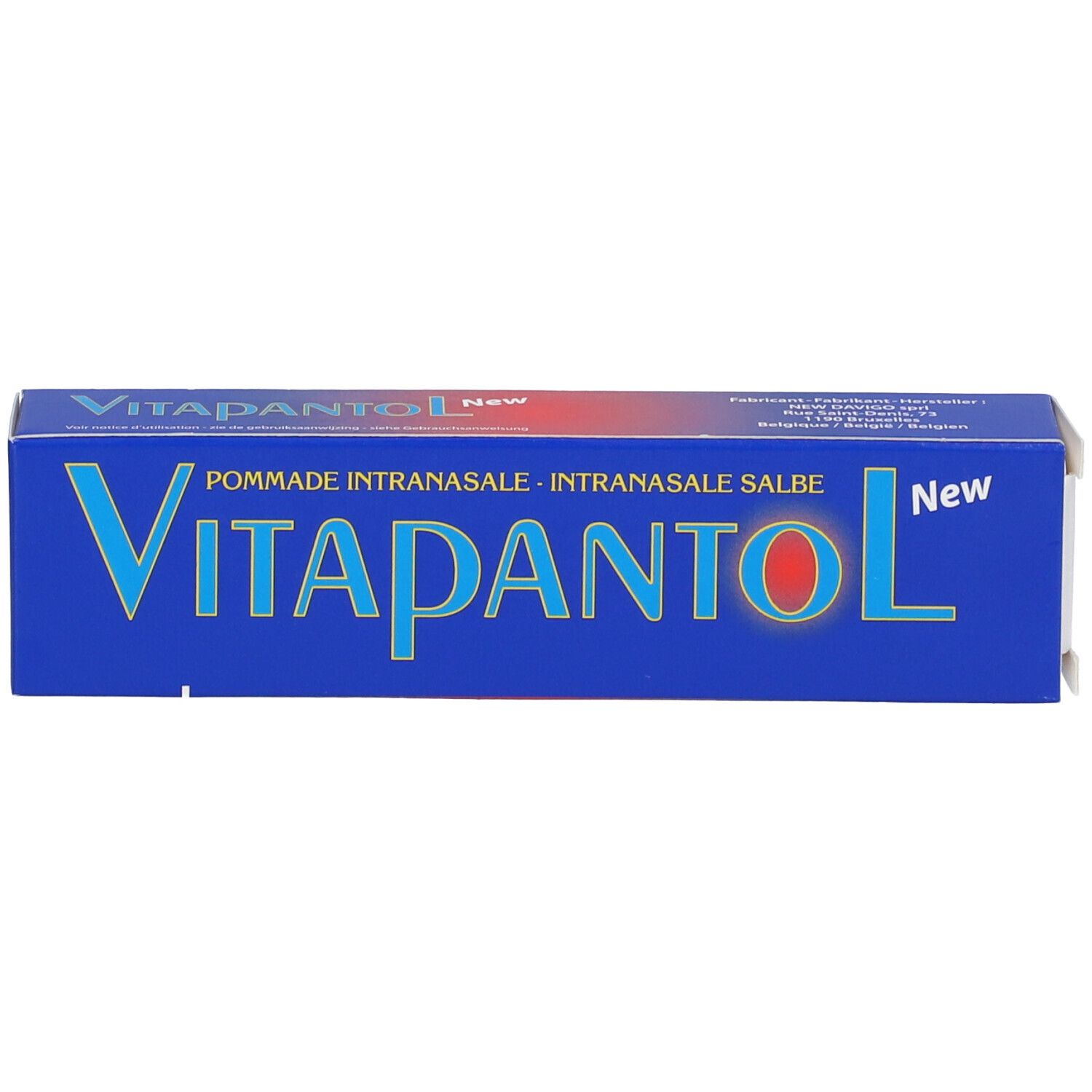 Blauw-witte doos met productnaam Vitapantol. Opschrift: Pommade intranasale. Opschrift "New".