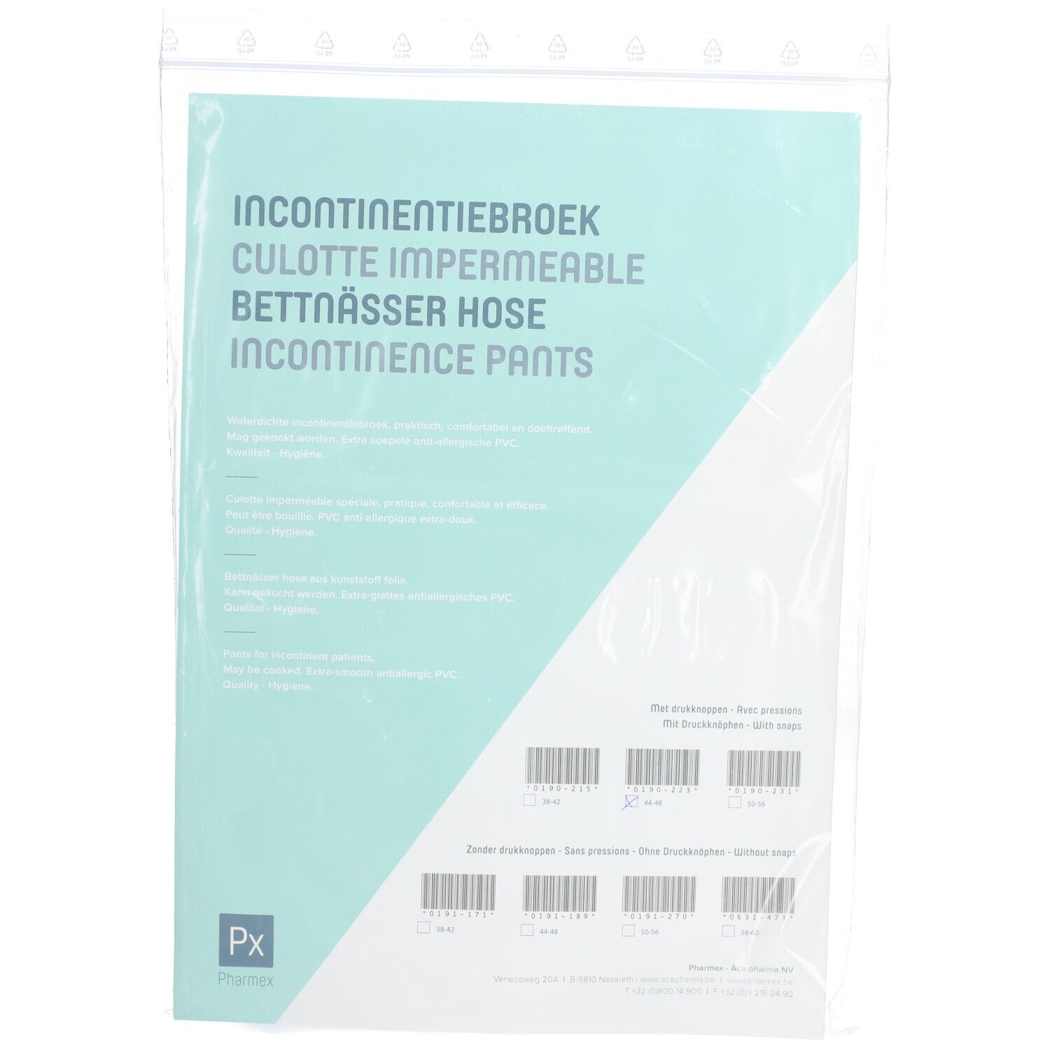 Emballage plastique transparent. Texte: Culotte imperméable. Barcodes. Marque: Px.