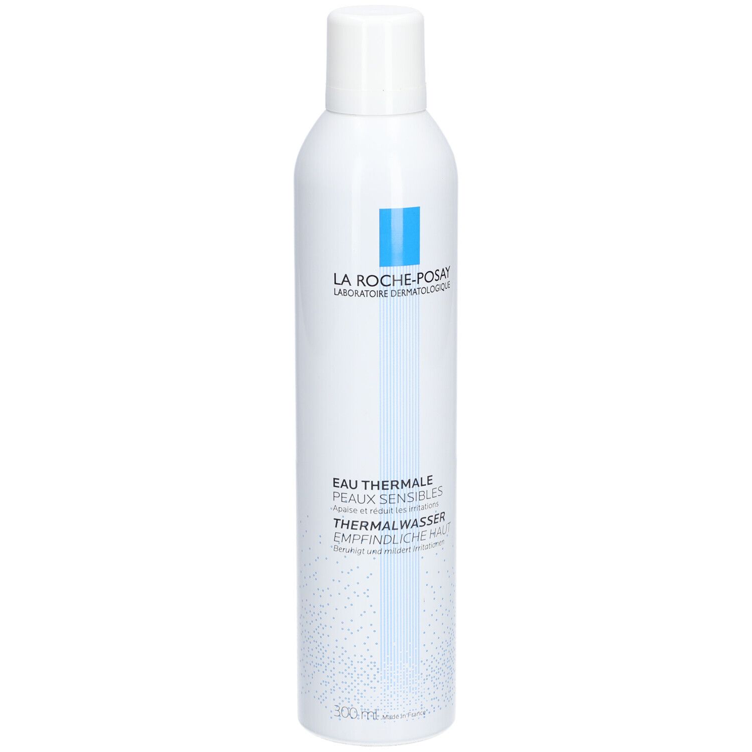 Witte sprayfles met blauw logo. Opschrift: La Roche-Posay, Eau Thermale, Thermalwasser. Voor gevoelige huid.