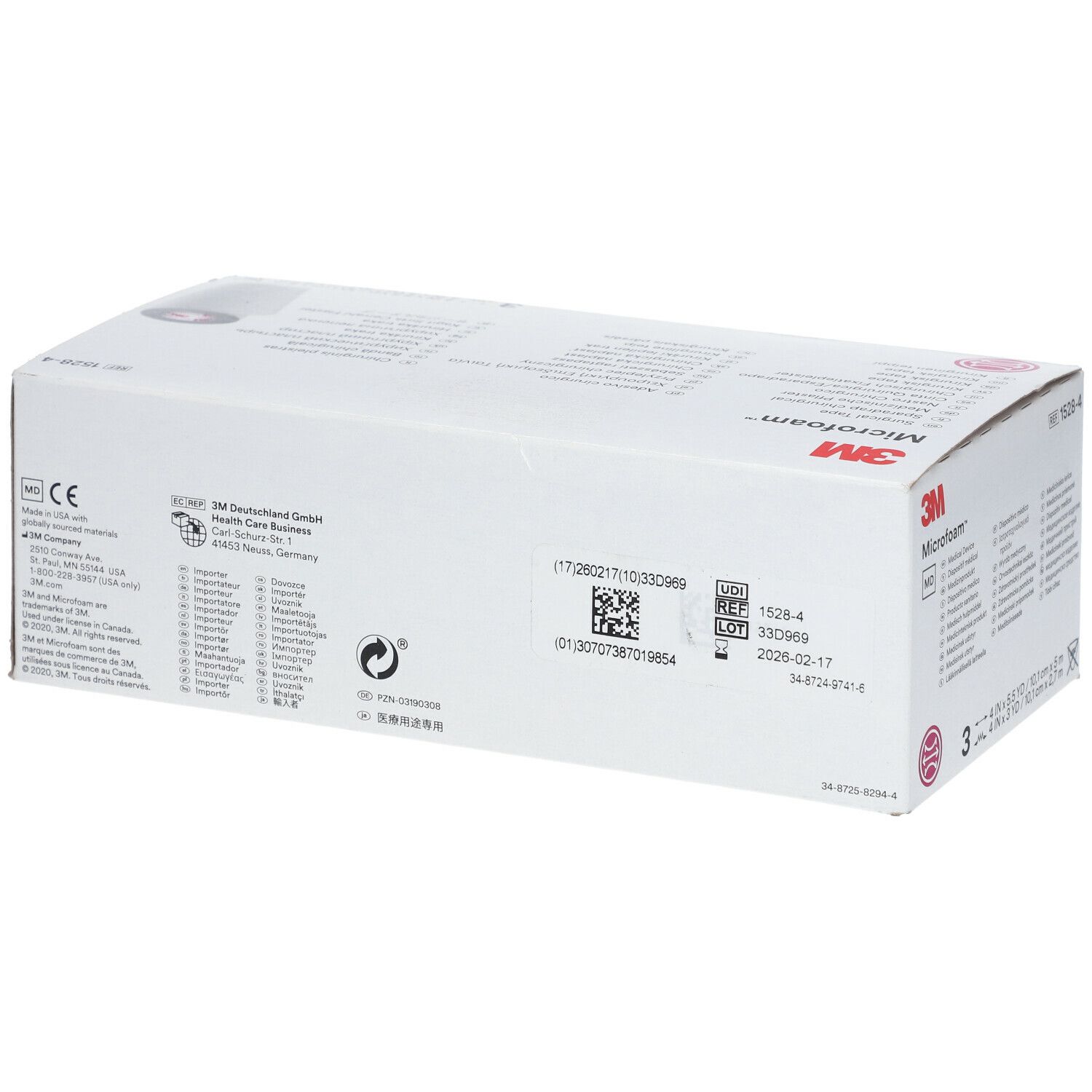 Boîte blanche avec logo 3M Microfoam et informations produit. Contient trois rouleaux. Dispositif médical. Date de péremption 2026-02-17. Dimensions : 4 po x 5,5 YD.