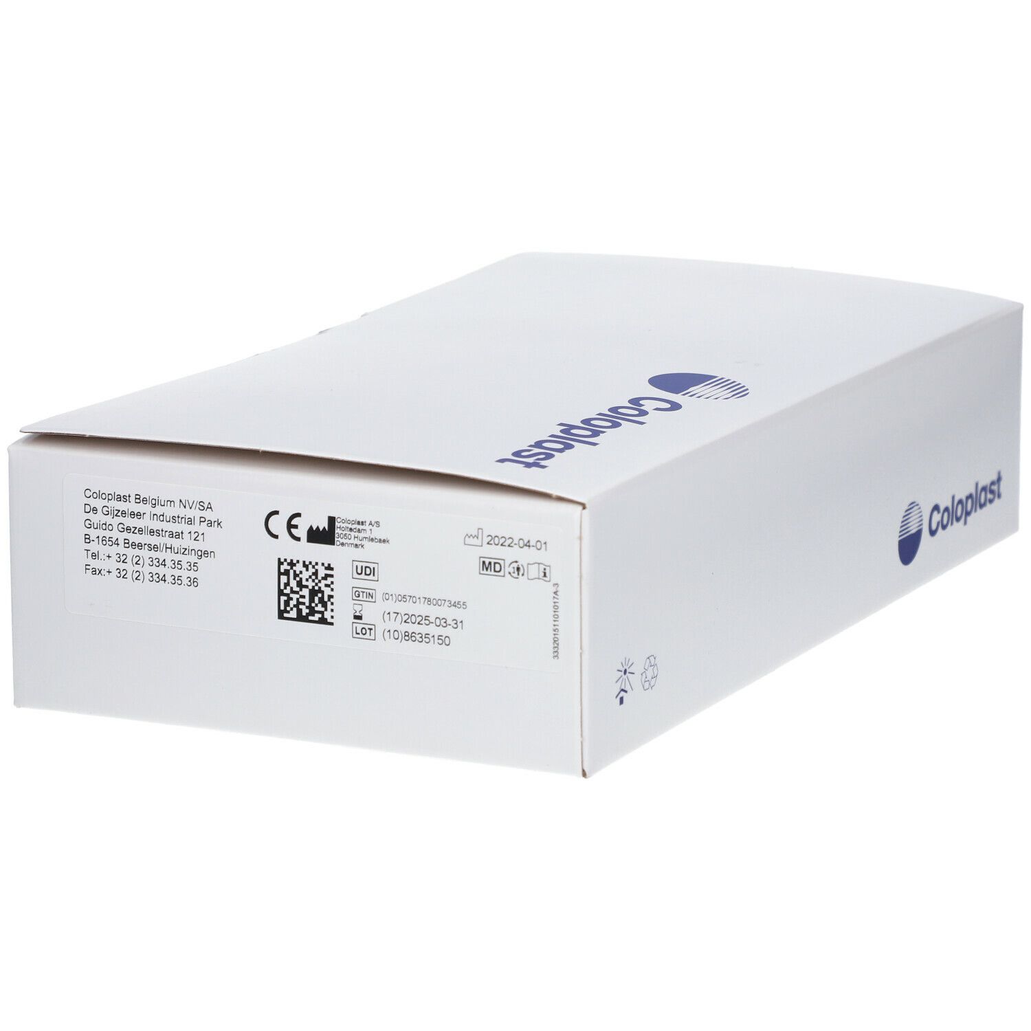 Emballage blanc Coloplast. Logo et texte Coloplast. Informations et codes sur le côté. Boîte fermée.