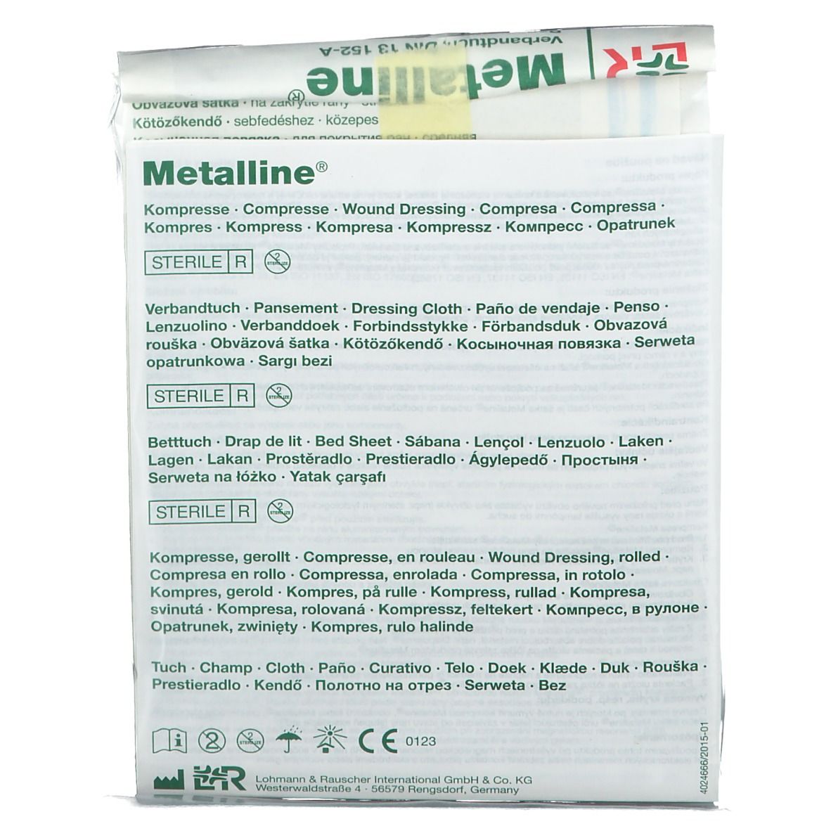 Compresse Metalline stérile, déballée. Informations multilingues et marquage CE.
