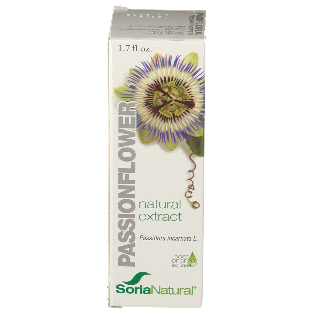 Doos met afbeelding en tekst. Opschrift: PASSIONFLOWER natural extract. Merk: Soria Natural. Druppelaar inbegrepen.