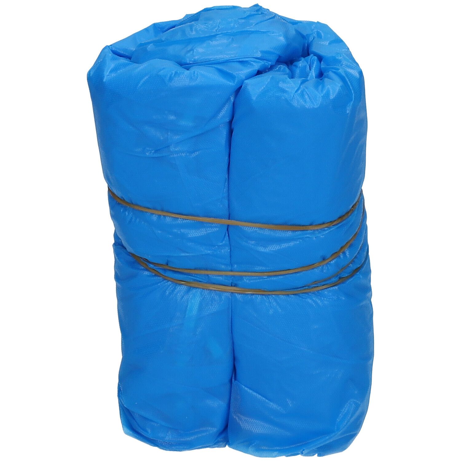 Protège-matelas bleu roulé, maintenu par des élastiques.