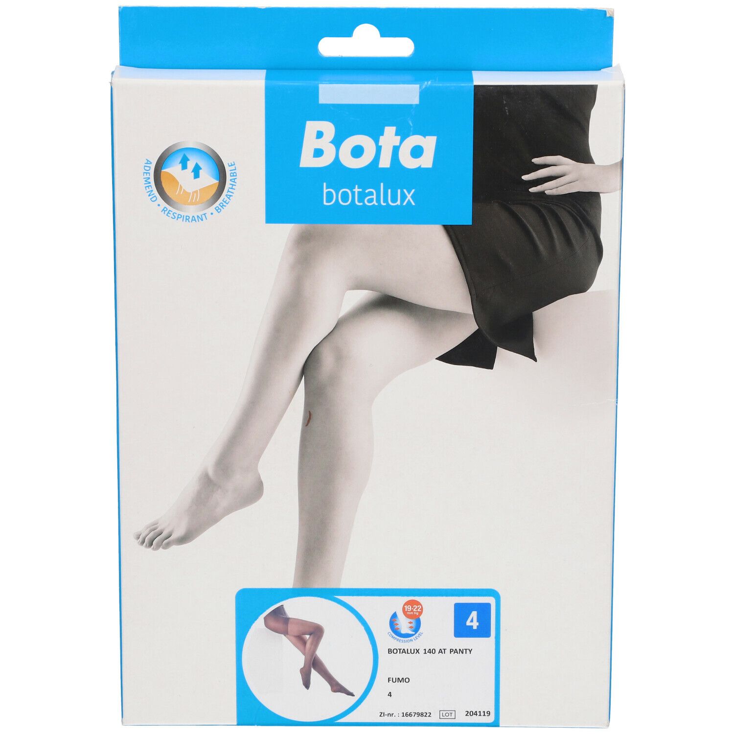 Emballage Bota. Illustration du produit. Inscription : Botalux 140 AT PANTS, couleur Fumo, taille 4. Logo respirant.