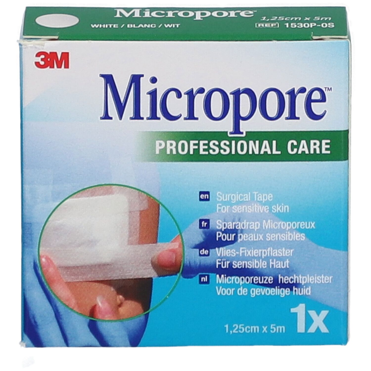 Boîte de sparadrap Micropore 3M. 1,25cm x 5m. Inscription: Professional Care. Démonstration d'application sur peau.