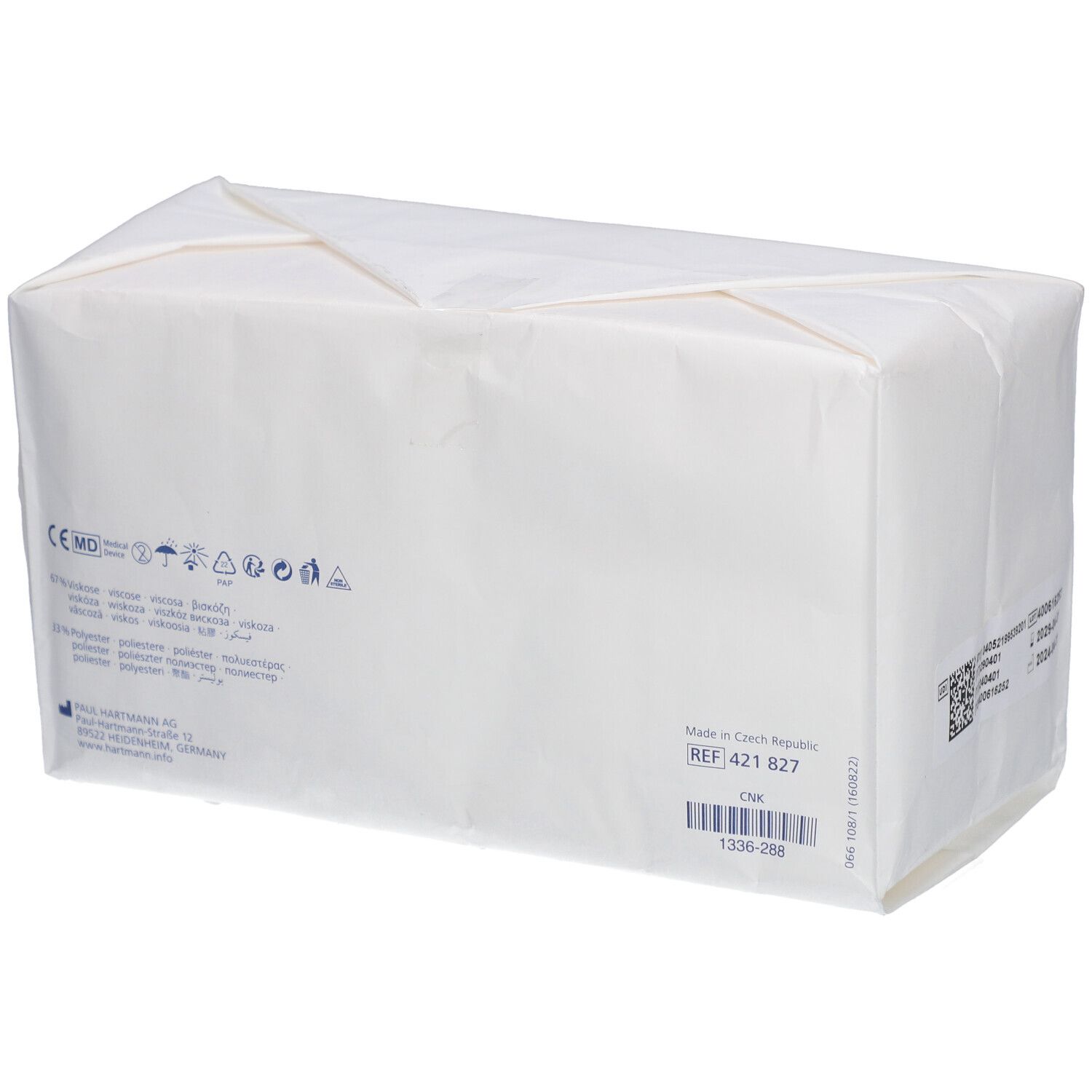 Paquet blanc rectangulaire. Dos avec informations et code-barres. Fabriqué en République tchèque. Numéro de référence: 421 827.