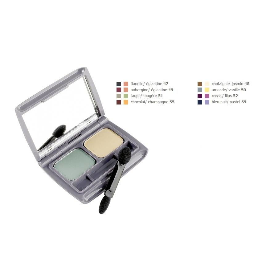 Duo d'ombres à paupières dans un étui gris avec miroir et applicateur. Deux teintes : vert et beige. Texte avec noms de couleurs.