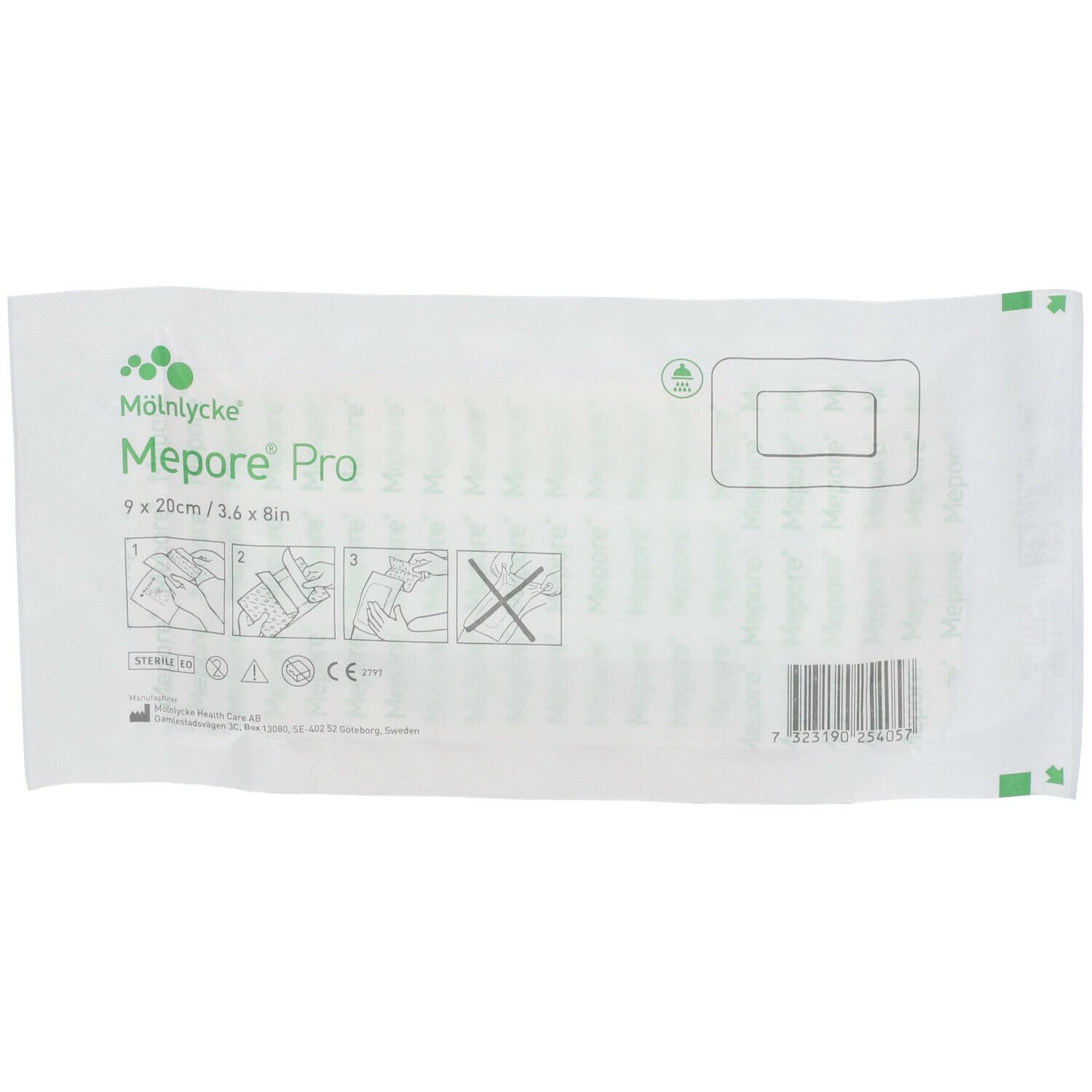 Emballage Mepore Pro, 9 x 20 cm. Pansement stérile. Logo du fabricant et pictogrammes. Emballage blanc avec des accents verts.