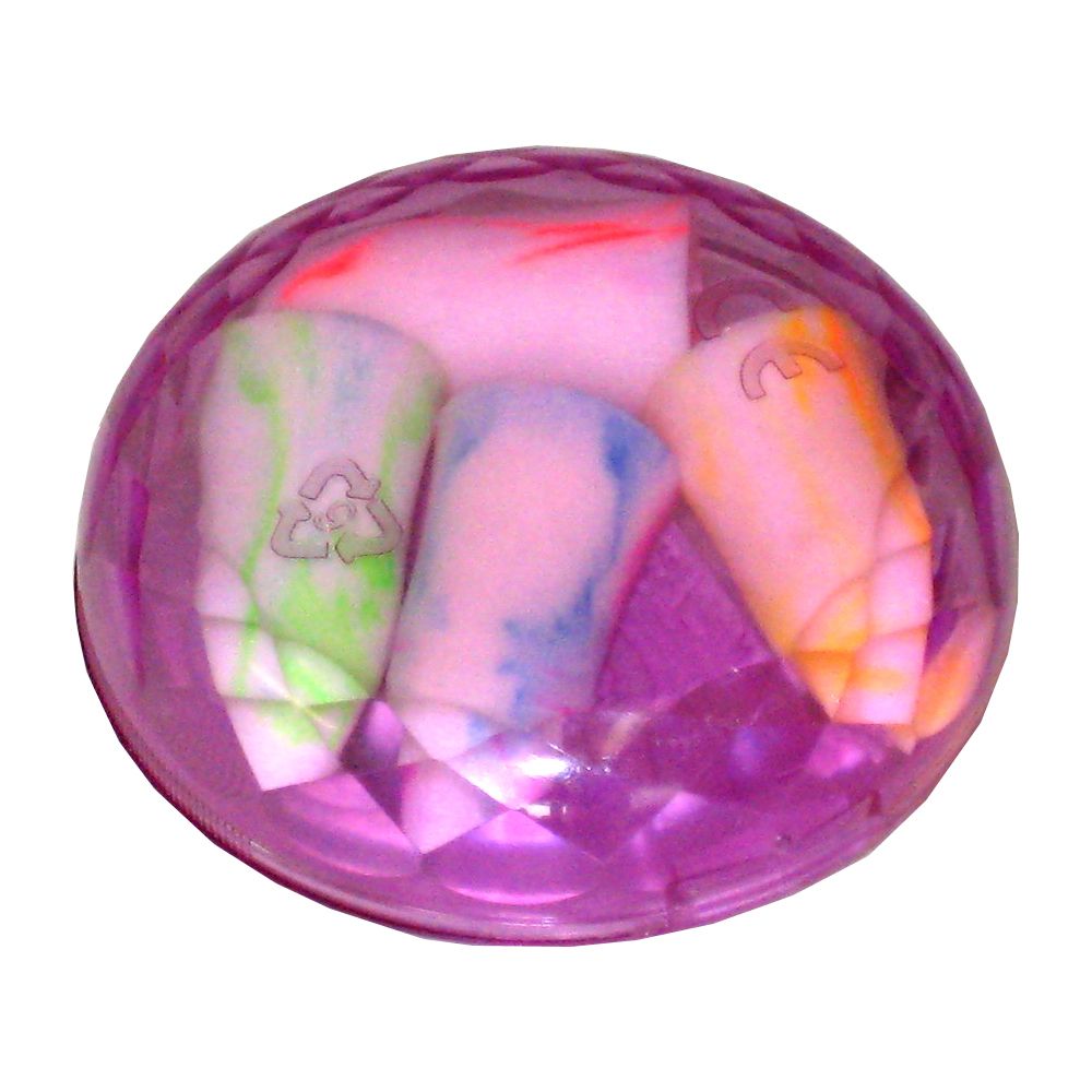Bouchons d'oreille multicolores dans une boîte en plastique rose transparent. La boîte est de forme facettée.